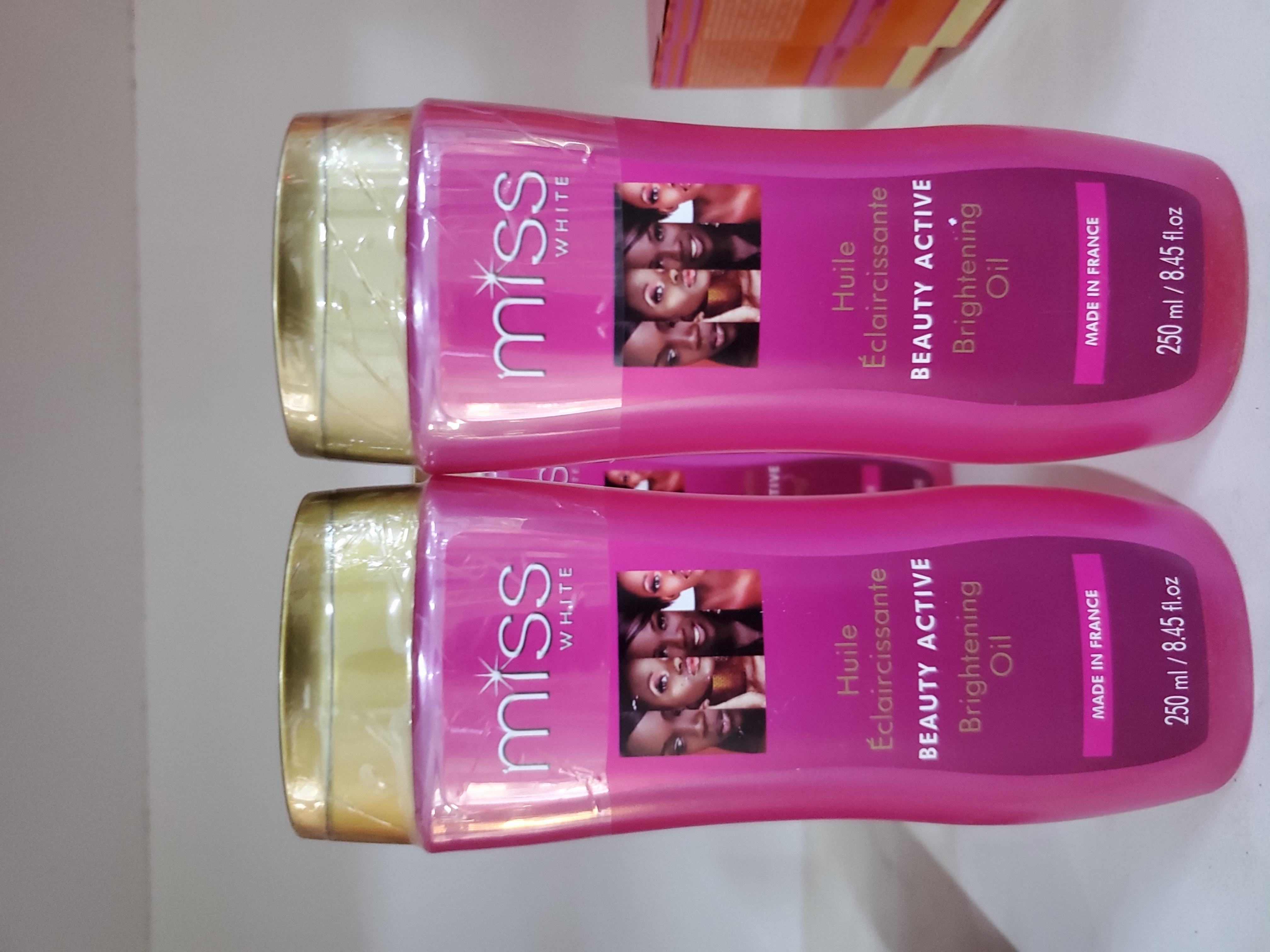 MISS WHITE BEAUTY ACTIVE BRITENING OIL 250ML
